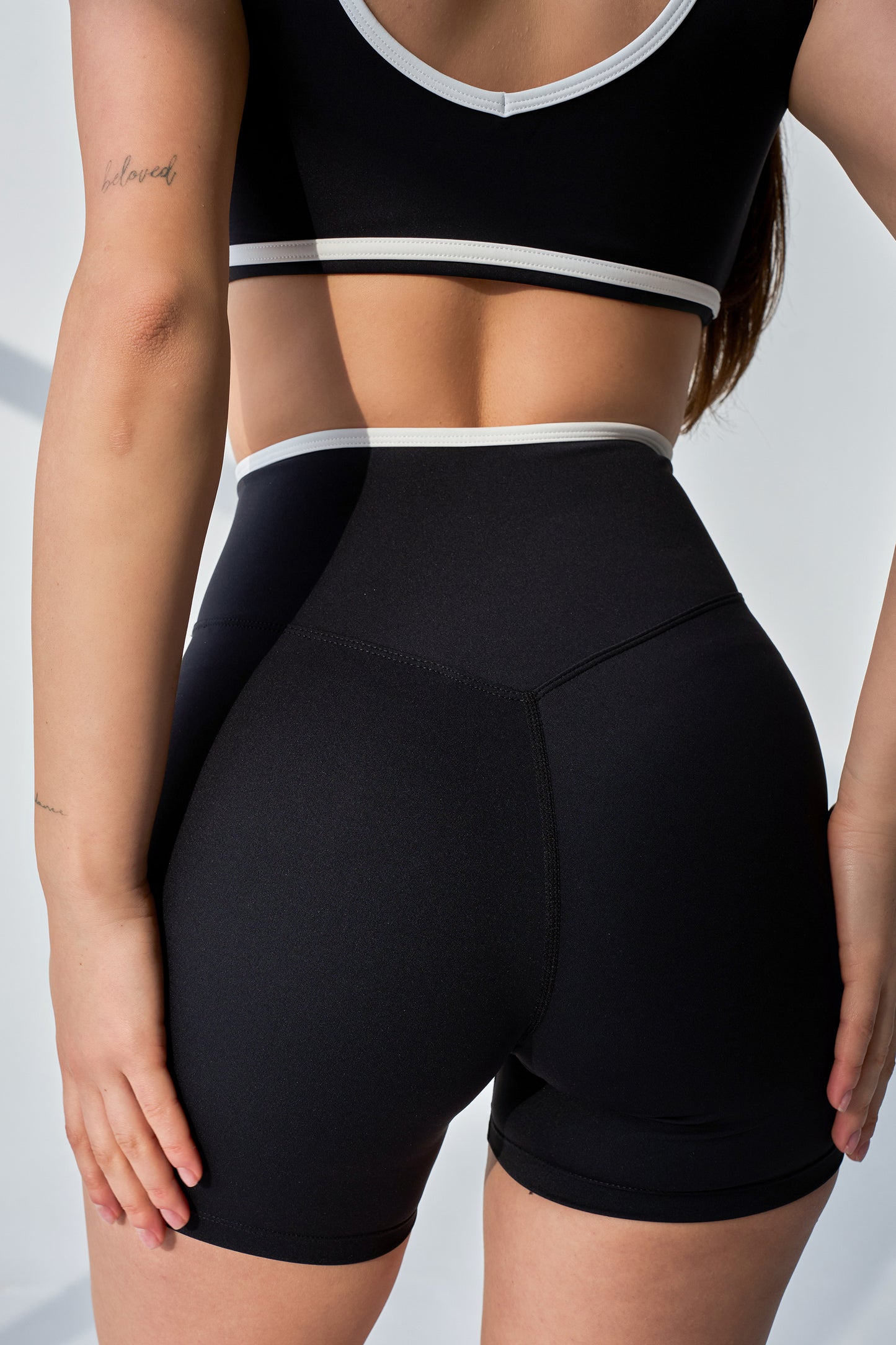 шорти PILATES чорний